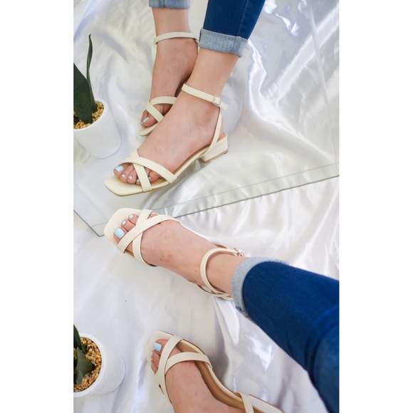 WALK THE CITY - CREAM - Picture 1 of 2